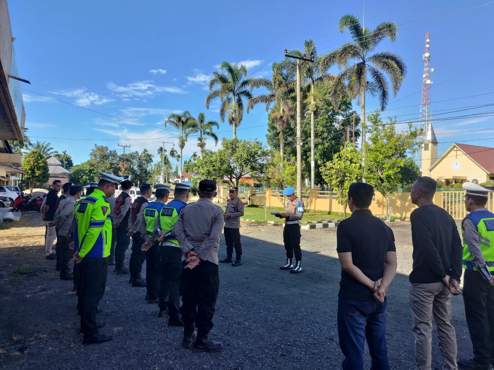 Polres Simalungun Intensifkan Pengamanan Ibadah Minggu untuk Keamanan Warga
